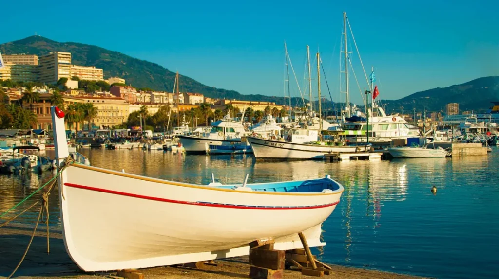 Ajaccio (Korsika) Hafen von Ajaccio mit Booten