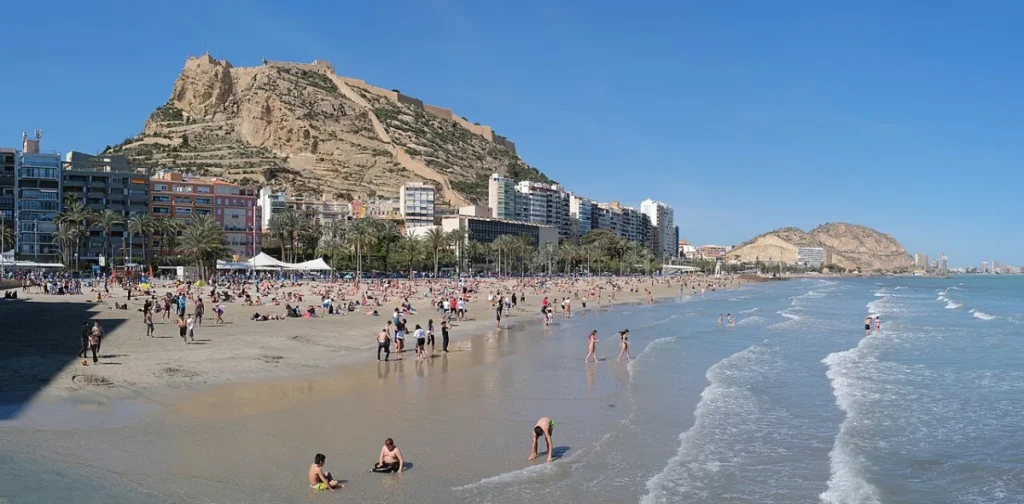 Alicante Playa del Postiguet in Alicante