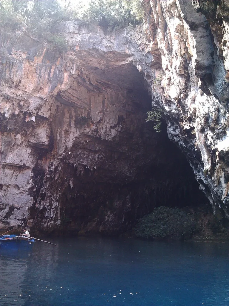 Argostoli (Kefalonia) Melissani-Höhlensee in Argostoli (Kefalonia)