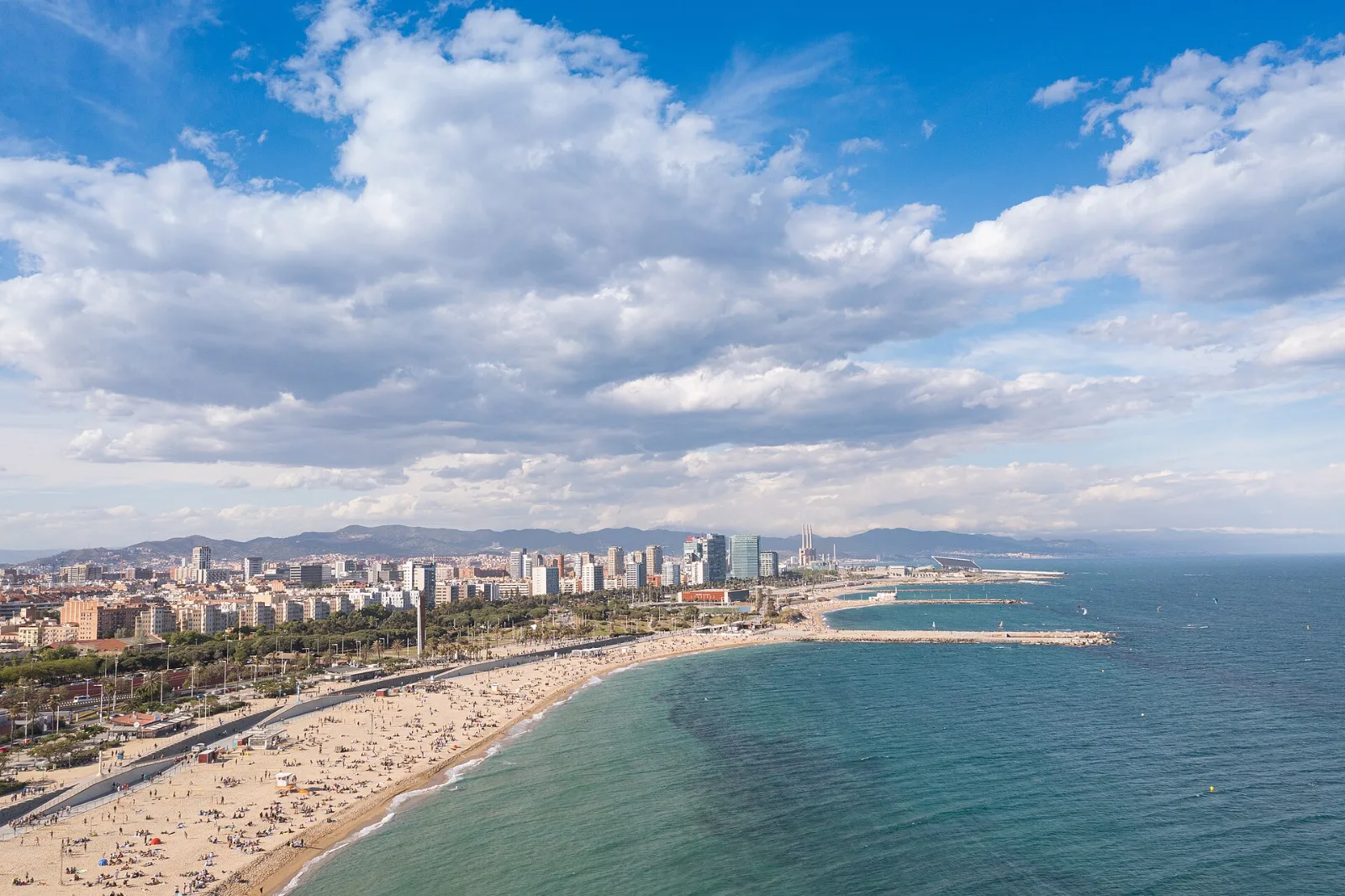 Barcelona Blick auf Barcelona im Sonnenschein