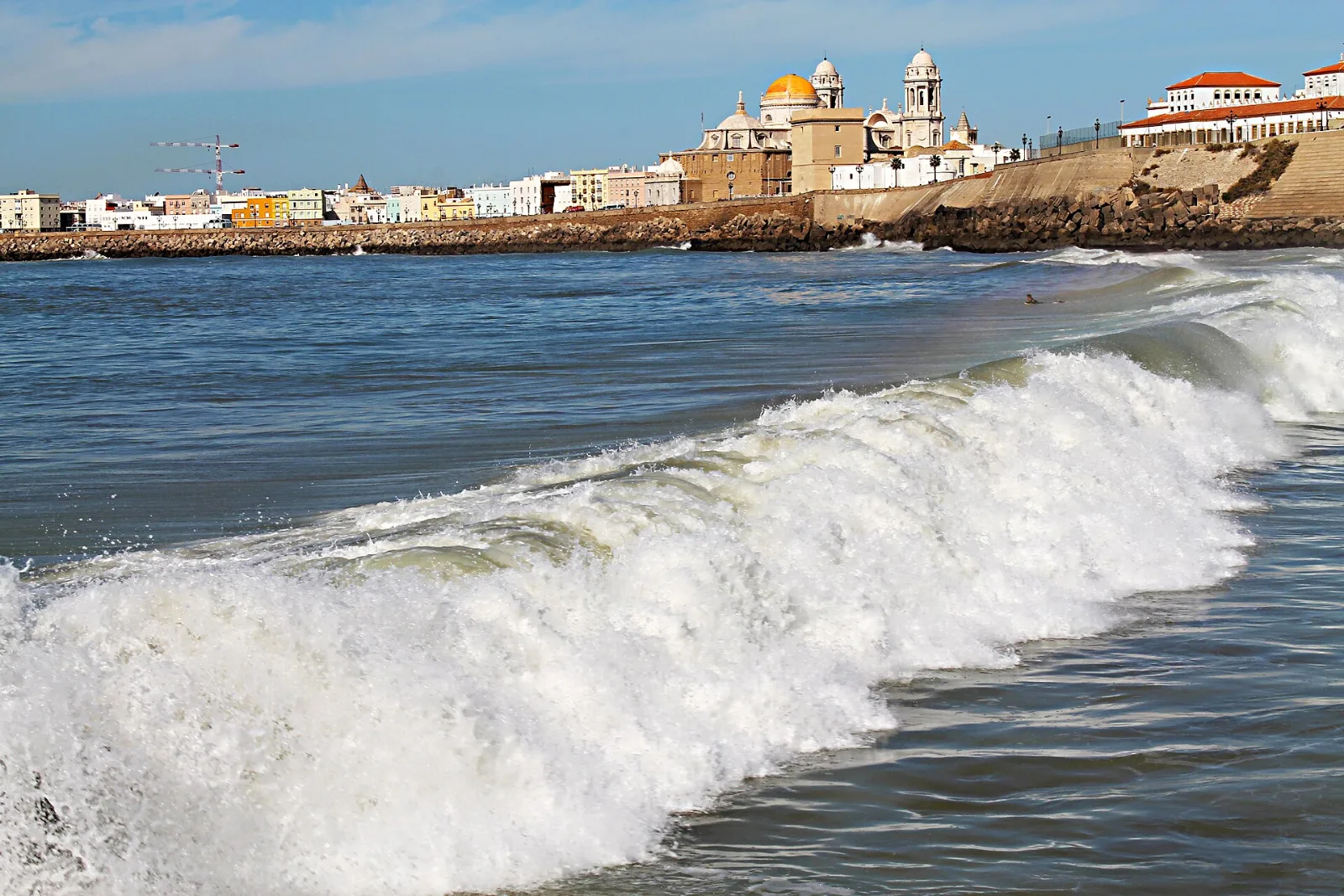 Cádiz Die Kathedrale von Cádiz am Meer