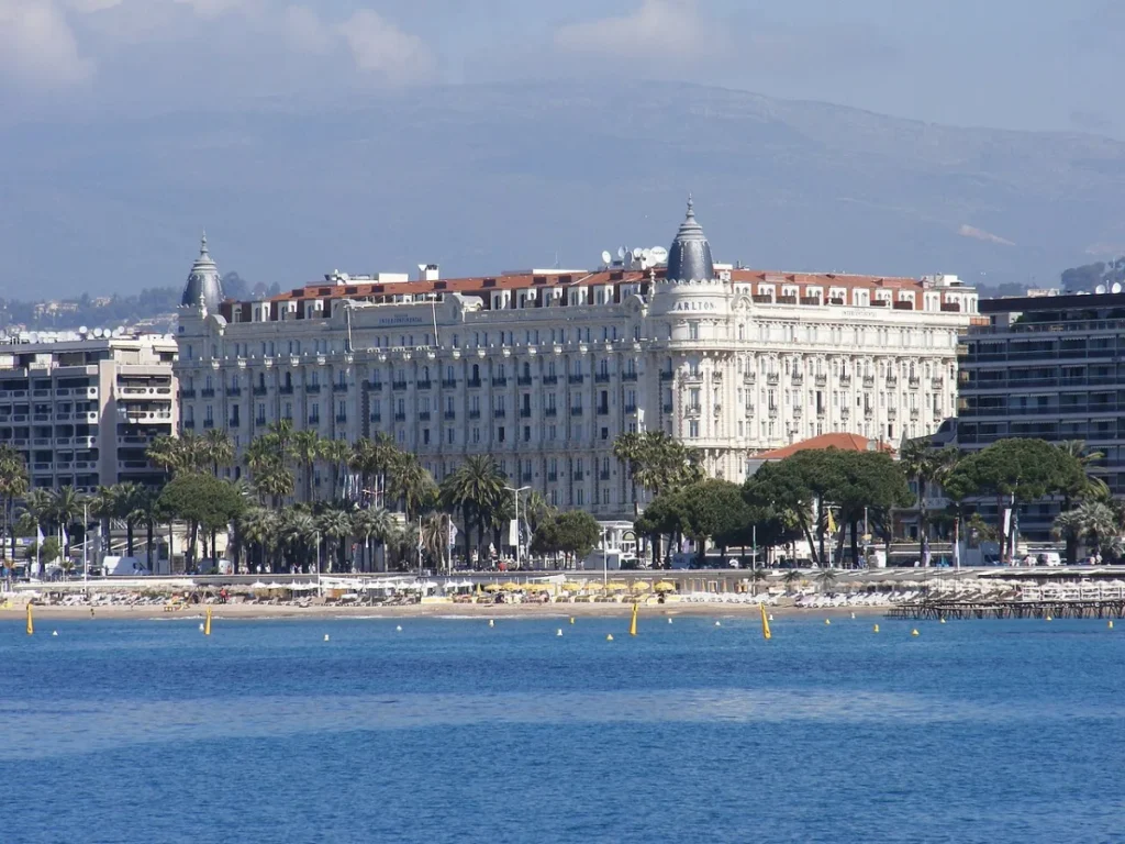 Hafen von Cannes
