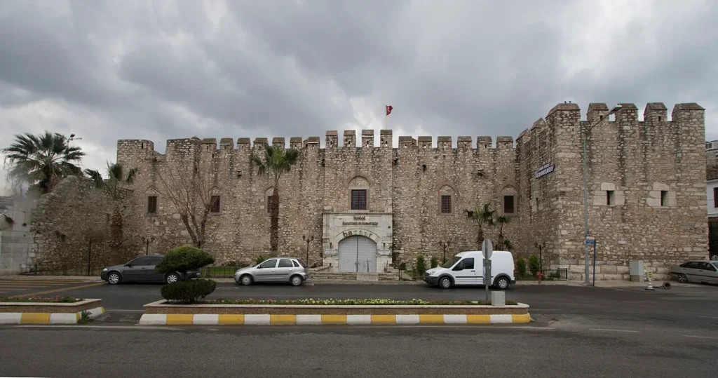 Karawanserei Öküz Mehmet Paşa in Kuşadası