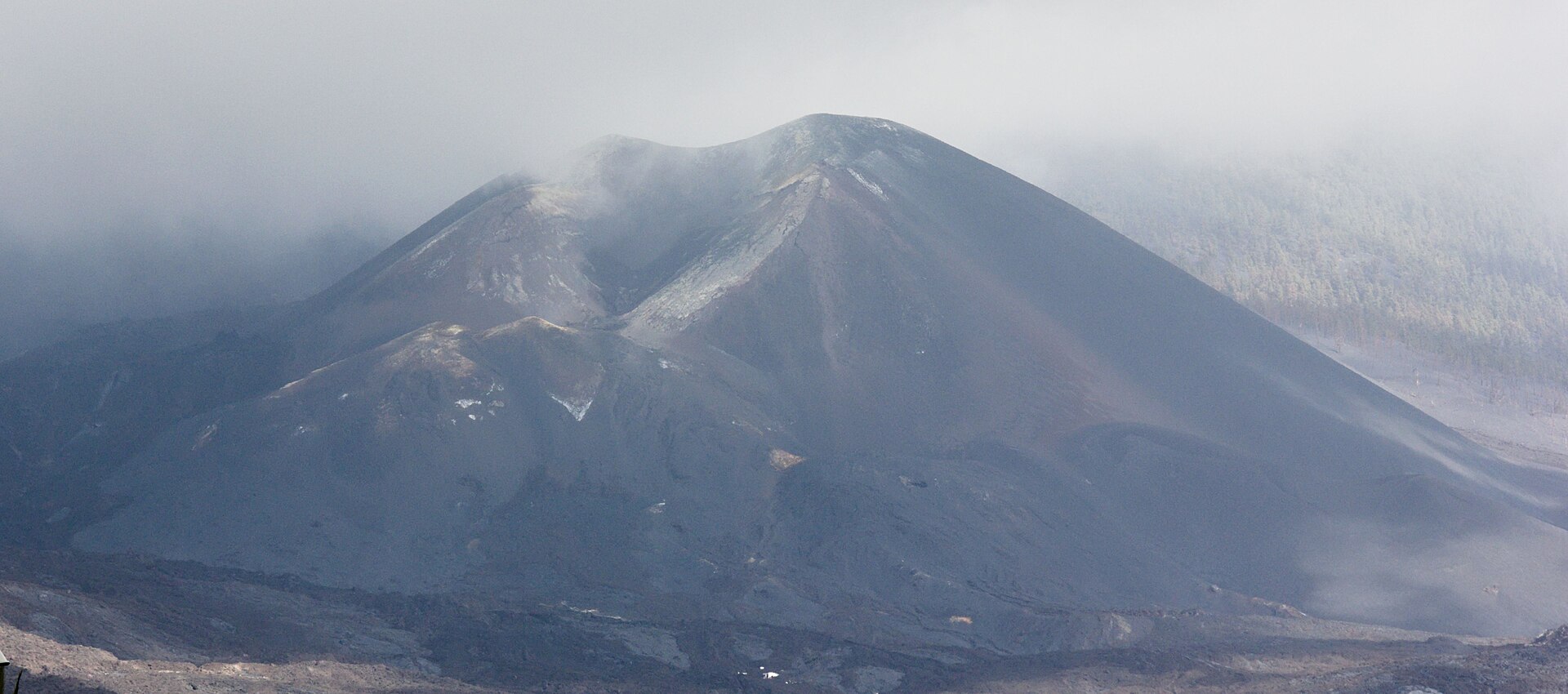 La Palma: Insel-Guide Vulkankrater der Cumbre Vieja auf La Palma