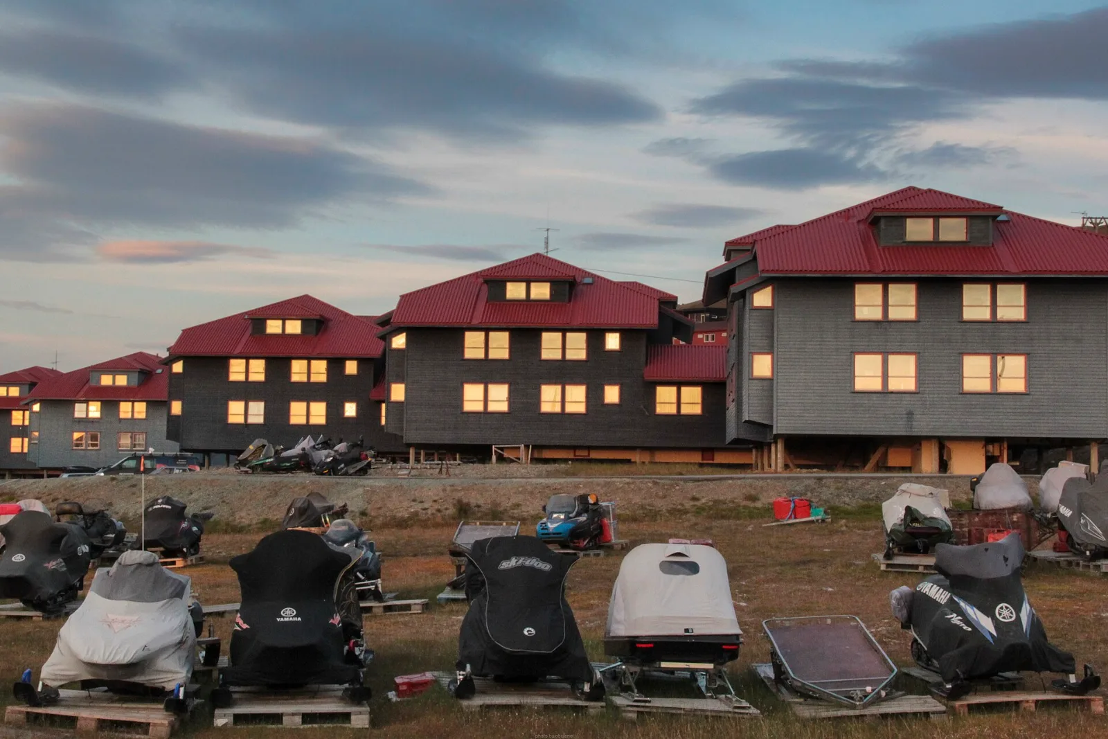 Longyearbyen und Spitzbergen Die Siedlung Longyearbyen auf Spitzbergen