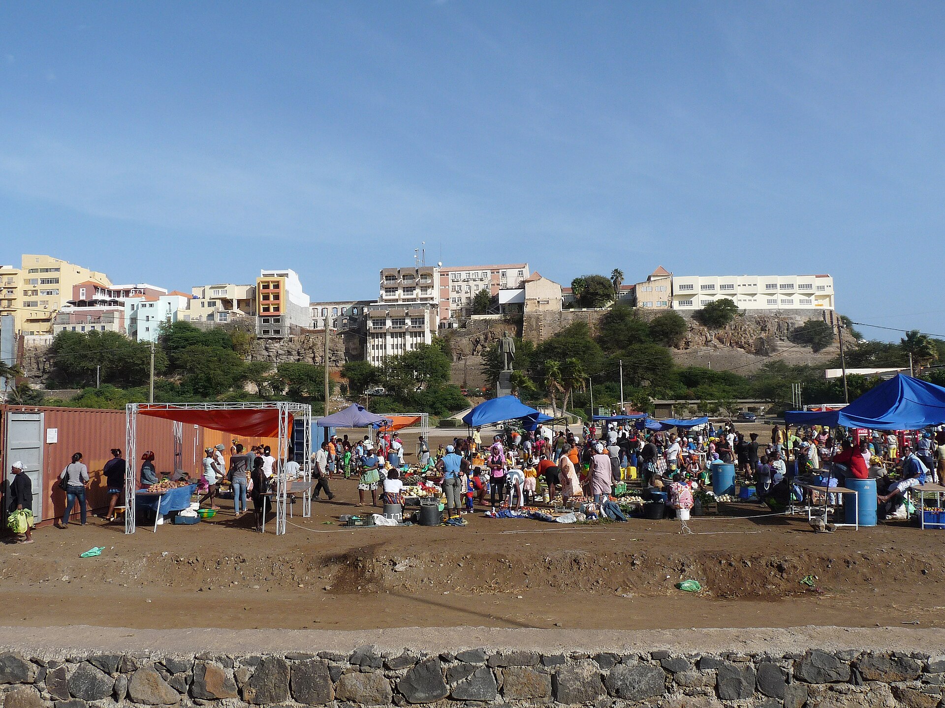 Praia: Hafenführer und Landgang auf Santiago Plateau von Praia auf Santiago