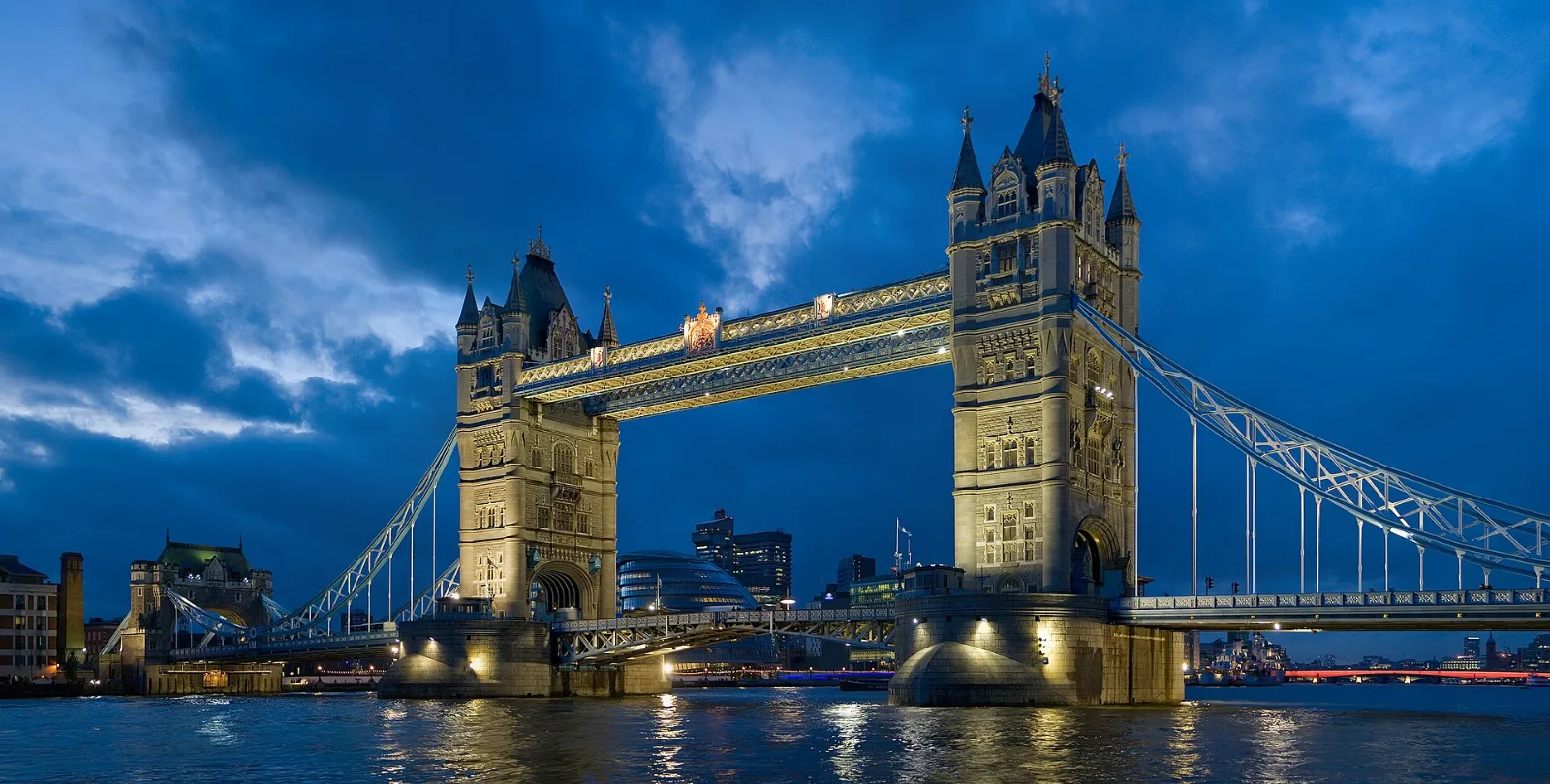 Die Tower Bridge in London