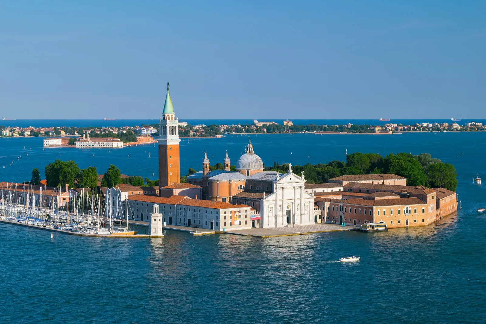 Venedig Venedig mit San Giorgio Maggiore und Lagune im Sonnenschein